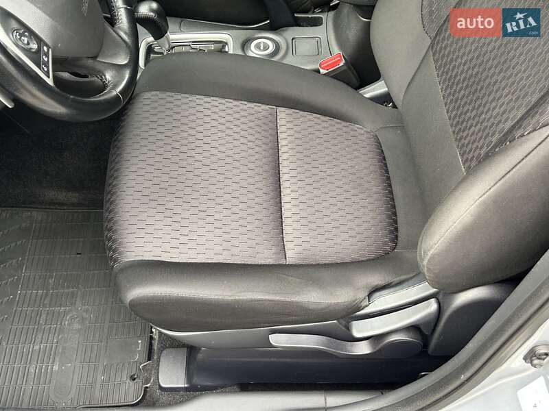 Внедорожник / Кроссовер Mitsubishi Outlander 2012 в Ровно