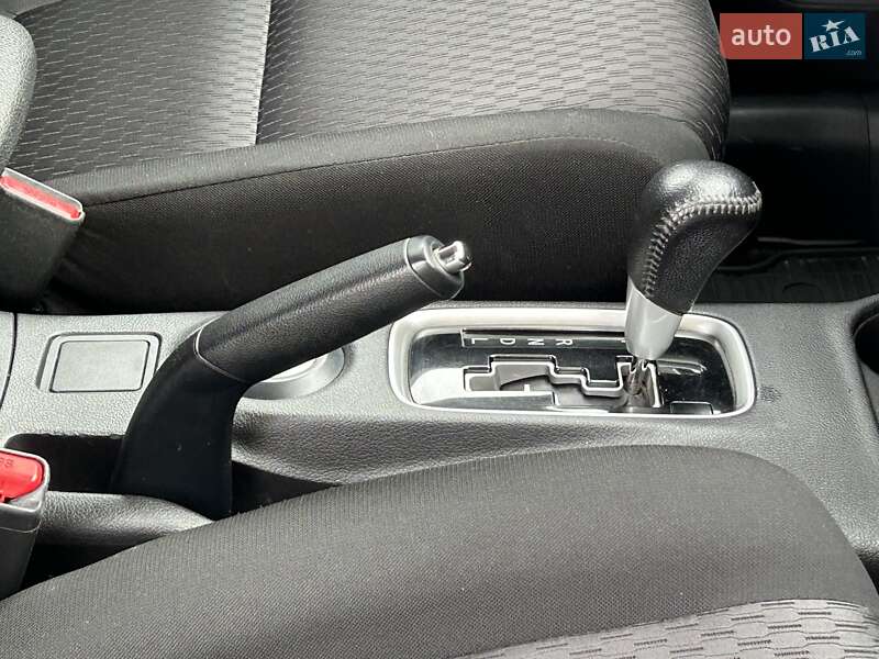Внедорожник / Кроссовер Mitsubishi Outlander 2012 в Ровно