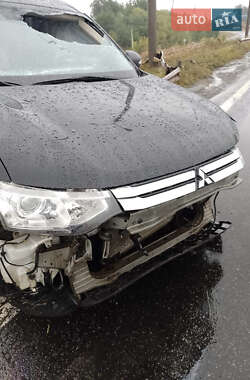 Mitsubishi Outlander 2014