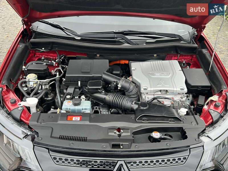 Внедорожник / Кроссовер Mitsubishi Outlander 2021 в Днепре