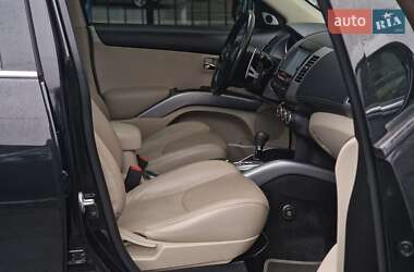 Внедорожник / Кроссовер Mitsubishi Outlander 2010 в 