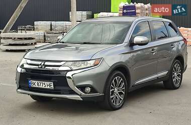 Mitsubishi Outlander 2015