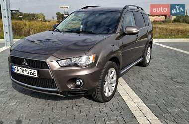 Mitsubishi Outlander 2011