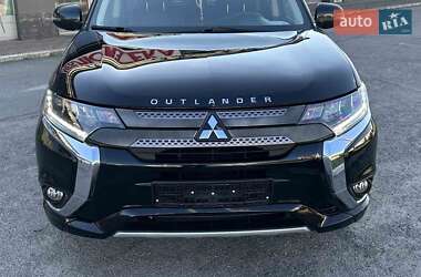 Внедорожник / Кроссовер Mitsubishi Outlander 2018 в Запорожье