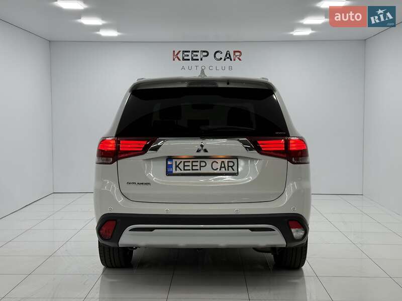 Внедорожник / Кроссовер Mitsubishi Outlander 2018 в Одессе