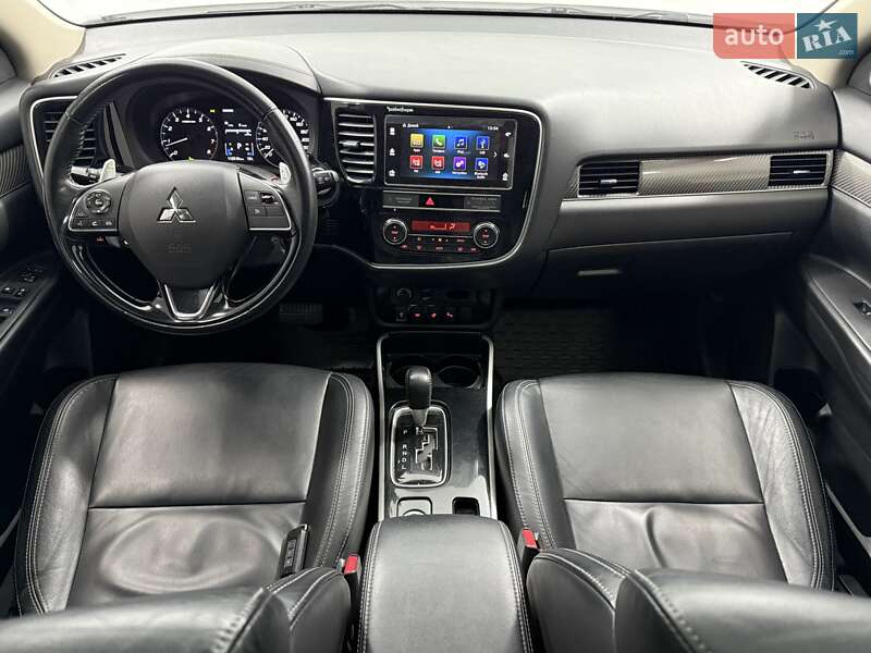 Внедорожник / Кроссовер Mitsubishi Outlander 2018 в Одессе