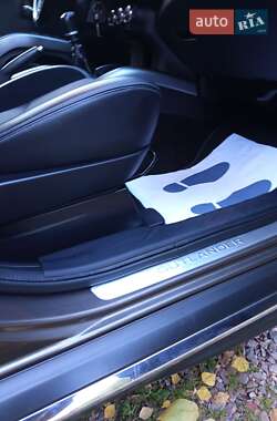Внедорожник / Кроссовер Mitsubishi Outlander 2011 в 
