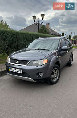 Позашляховик / Кросовер Mitsubishi Outlander 2008 в Львові