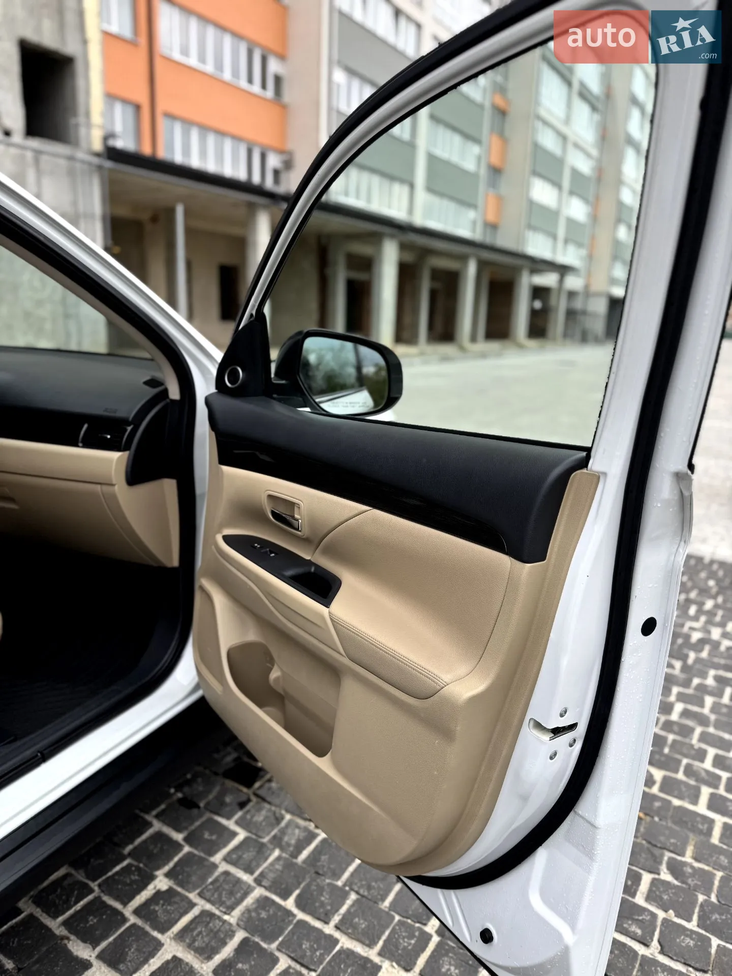 2016 Mitsubishi Outlander - мініатюра 29