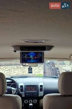 Внедорожник / Кроссовер Mitsubishi Outlander 2007 в 