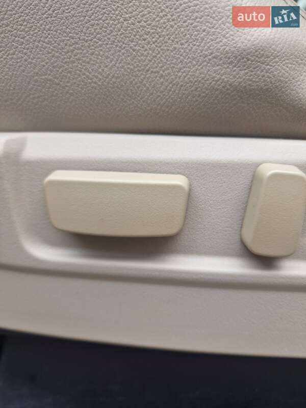 Позашляховик / Кросовер Mitsubishi Outlander 2007 в Тернополі