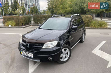 Позашляховик / Кросовер Mitsubishi Outlander 2008 в Києві