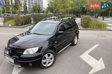 Внедорожник / Кроссовер Mitsubishi Outlander 2008 в 