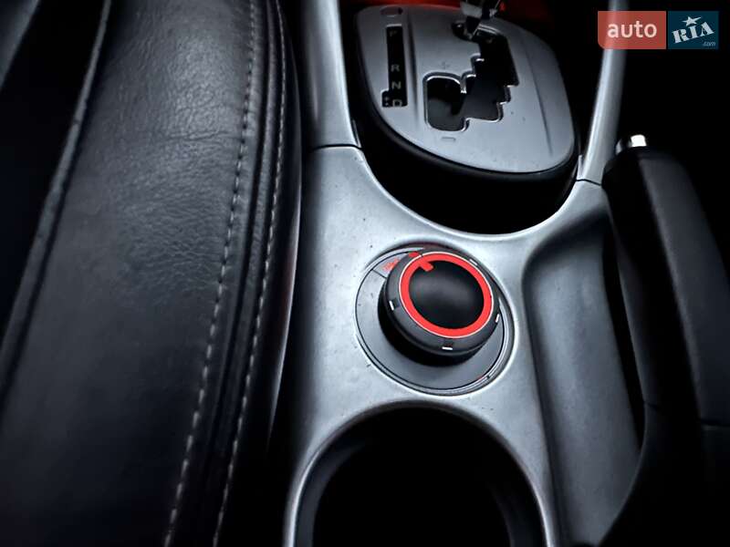 Внедорожник / Кроссовер Mitsubishi Outlander 2010 в Киеве