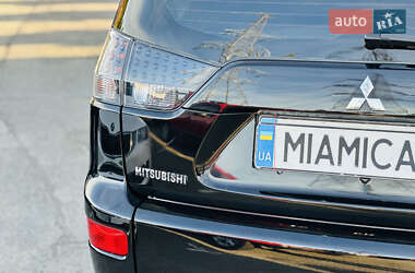 Внедорожник / Кроссовер Mitsubishi Outlander 2007 в 