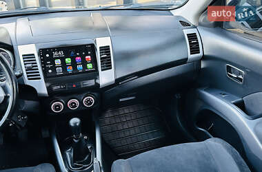 Внедорожник / Кроссовер Mitsubishi Outlander 2007 в 