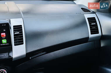 Внедорожник / Кроссовер Mitsubishi Outlander 2007 в 