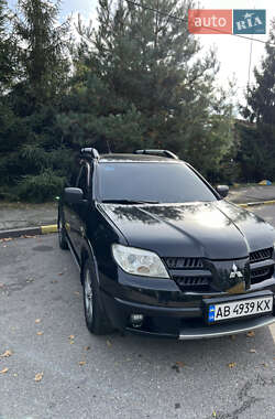 Внедорожник / Кроссовер Mitsubishi Outlander 2006 в 