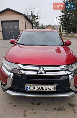 Mitsubishi Outlander 2016