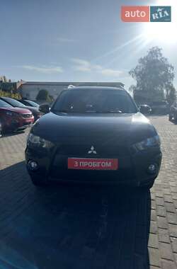 Внедорожник / Кроссовер Mitsubishi Outlander 2010 в 