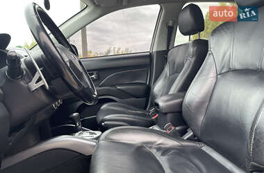 Внедорожник / Кроссовер Mitsubishi Outlander 2008 в 