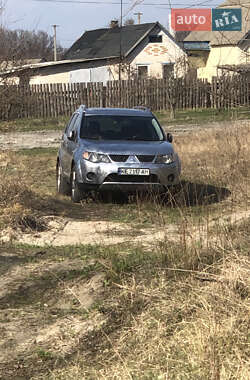 Внедорожник / Кроссовер Mitsubishi Outlander 2008 в Терновке
