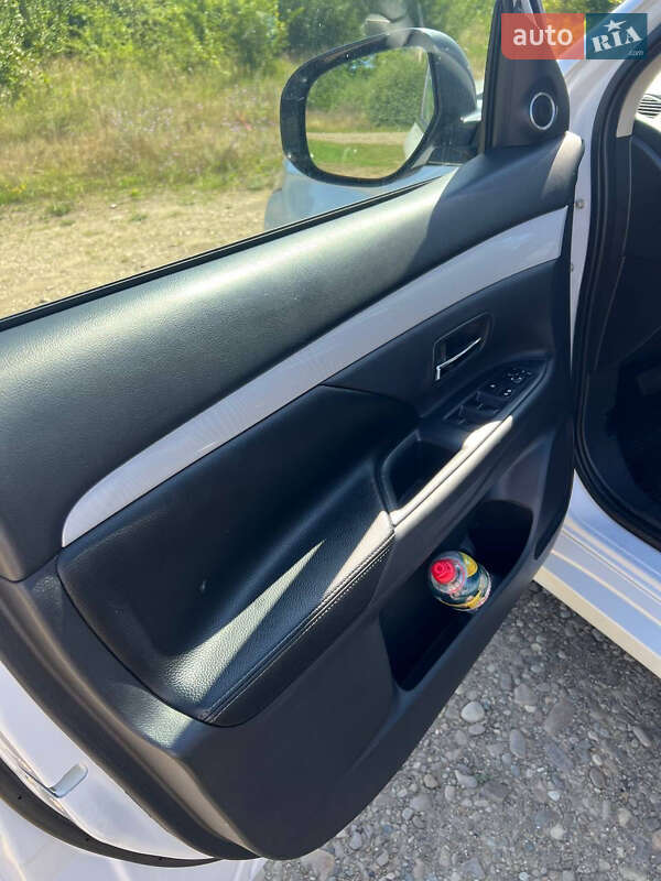 Внедорожник / Кроссовер Mitsubishi Outlander 2014 в Ивано-Франковске фото 15 Внедорожник / Кроссовер Mitsubishi Outlander 2014 в Ивано-Франковске