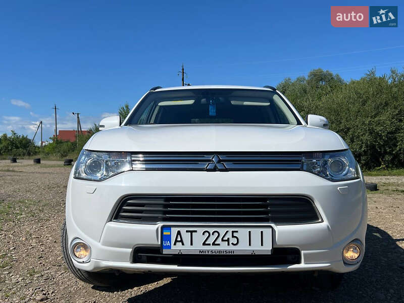 Внедорожник / Кроссовер Mitsubishi Outlander 2014 в Ивано-Франковске фото 33 Внедорожник / Кроссовер Mitsubishi Outlander 2014 в Ивано-Франковске