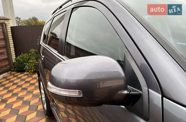Внедорожник / Кроссовер Mitsubishi Outlander 2012 в 