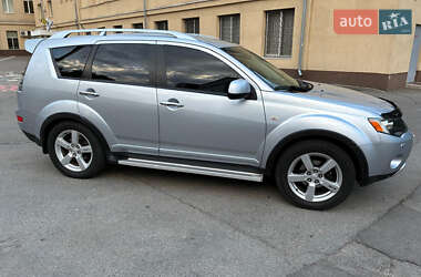 Внедорожник / Кроссовер Mitsubishi Outlander 2008 в 
