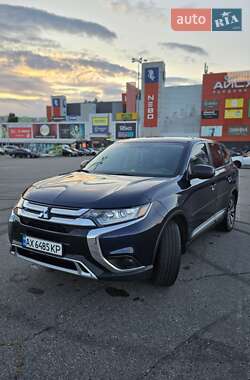 Позашляховик / Кросовер Mitsubishi Outlander 2020 в Харкові