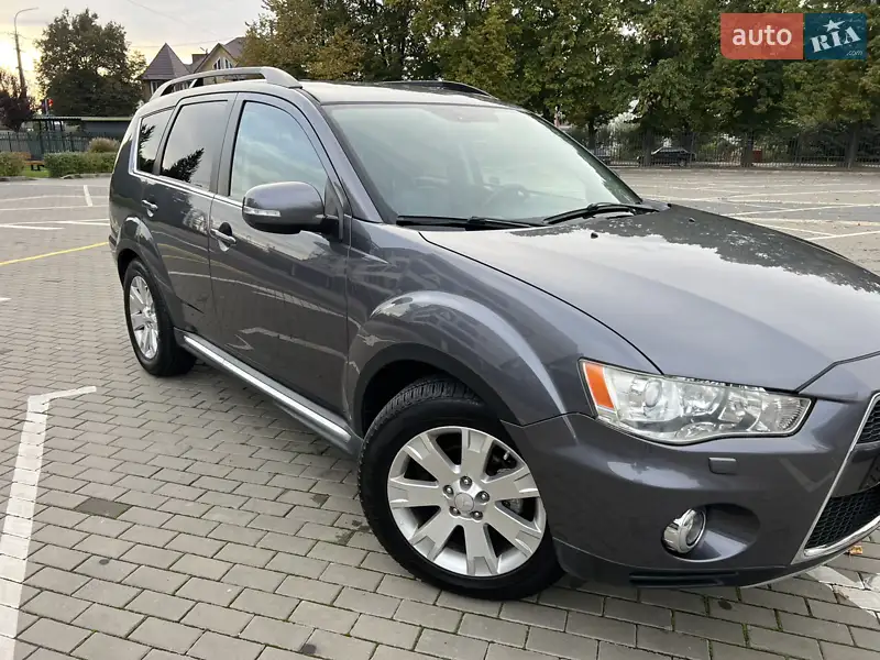 Mitsubishi Outlander 2011