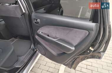 Внедорожник / Кроссовер Mitsubishi Outlander 2005 в 