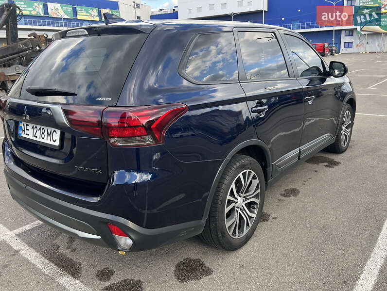 Позашляховик / Кросовер Mitsubishi Outlander 2018 в Дніпрі