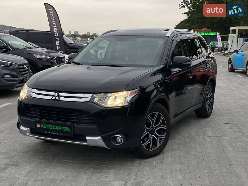 Mitsubishi Outlander 2015