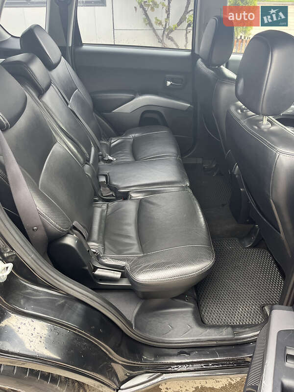 Внедорожник / Кроссовер Mitsubishi Outlander 2007 в Хмельницком