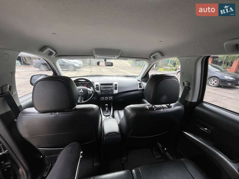 Внедорожник / Кроссовер Mitsubishi Outlander 2007 в Хмельницком