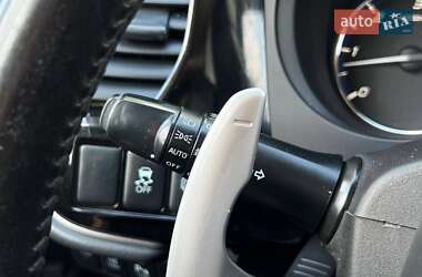 Внедорожник / Кроссовер Mitsubishi Outlander 2013 в 