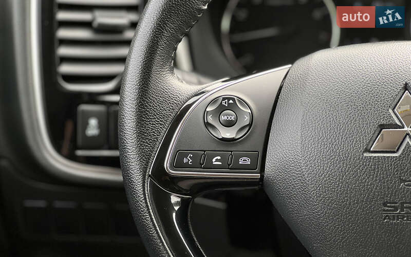 Позашляховик / Кросовер Mitsubishi Outlander 2019 в Львові фото 12 Позашляховик / Кросовер Mitsubishi Outlander 2019 в Львові