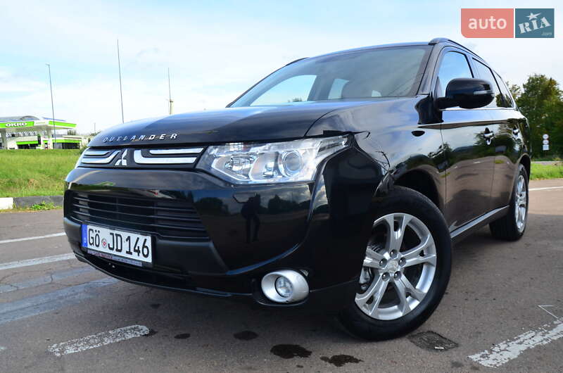 Внедорожник / Кроссовер Mitsubishi Outlander 2013 в Дрогобыче