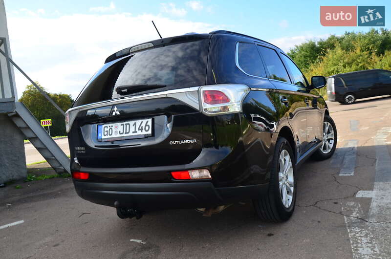 Внедорожник / Кроссовер Mitsubishi Outlander 2013 в Дрогобыче
