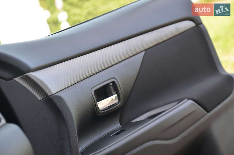 Внедорожник / Кроссовер Mitsubishi Outlander 2013 в Дрогобыче