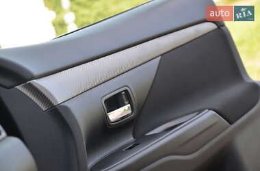 Внедорожник / Кроссовер Mitsubishi Outlander 2013 в 