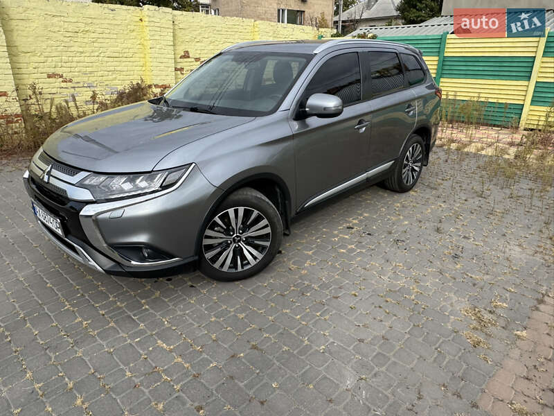 Mitsubishi Outlander 2018
