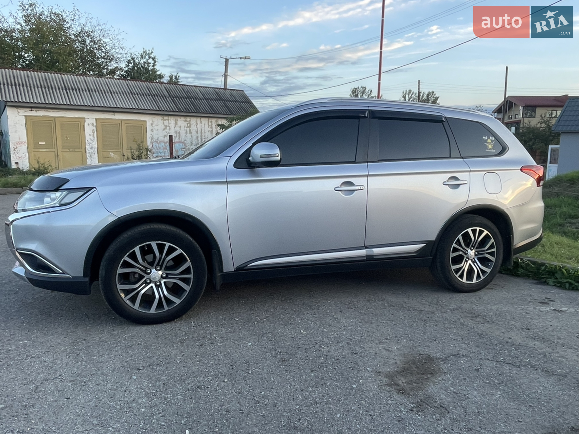 2015 Mitsubishi Outlander - мініатюра 4