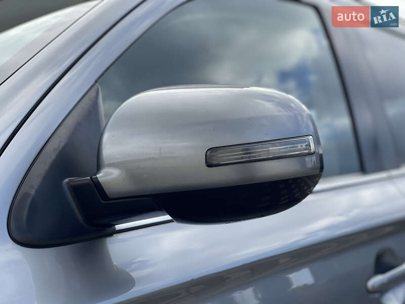 Внедорожник / Кроссовер Mitsubishi Outlander 2014 в Стрые