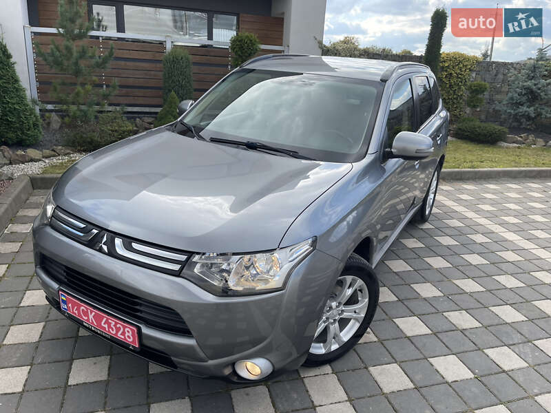 Внедорожник / Кроссовер Mitsubishi Outlander 2014 в Стрые
