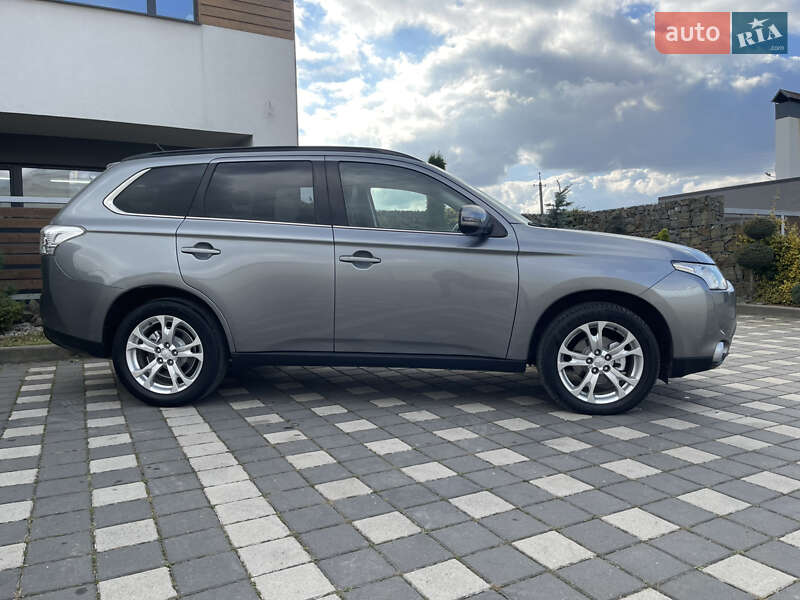 Внедорожник / Кроссовер Mitsubishi Outlander 2014 в Стрые