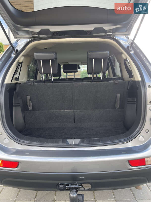 Внедорожник / Кроссовер Mitsubishi Outlander 2014 в Стрые