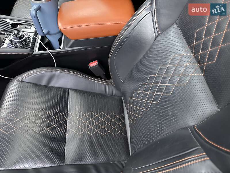 Внедорожник / Кроссовер Mitsubishi Outlander 2021 в Одессе